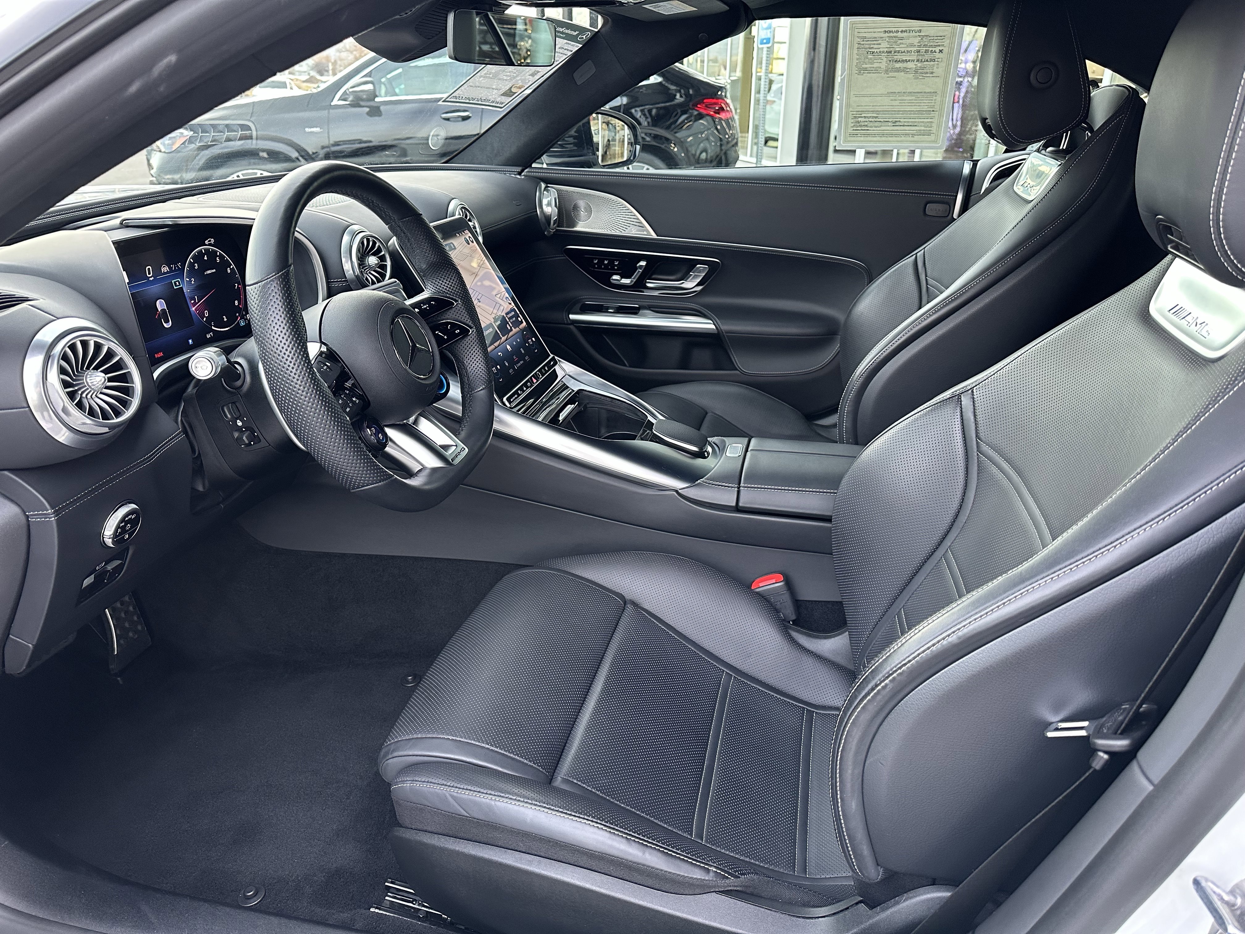 Used 2022 Mercedes-Benz SL 63 AMG 4MATIC image 13