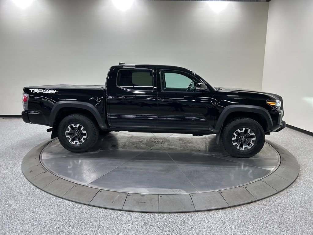 Used 2023 Toyota Tacoma TRD Off-Road w/ TRD Premium Off Road Package image 5