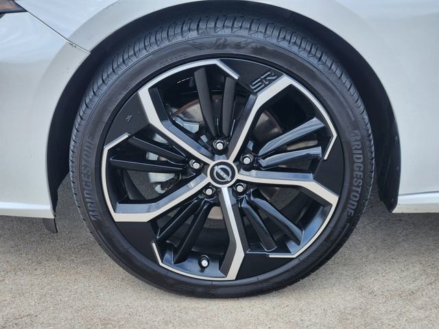 Used 2024 Nissan Altima 2.5 SR w/ SR Premium Package image 10