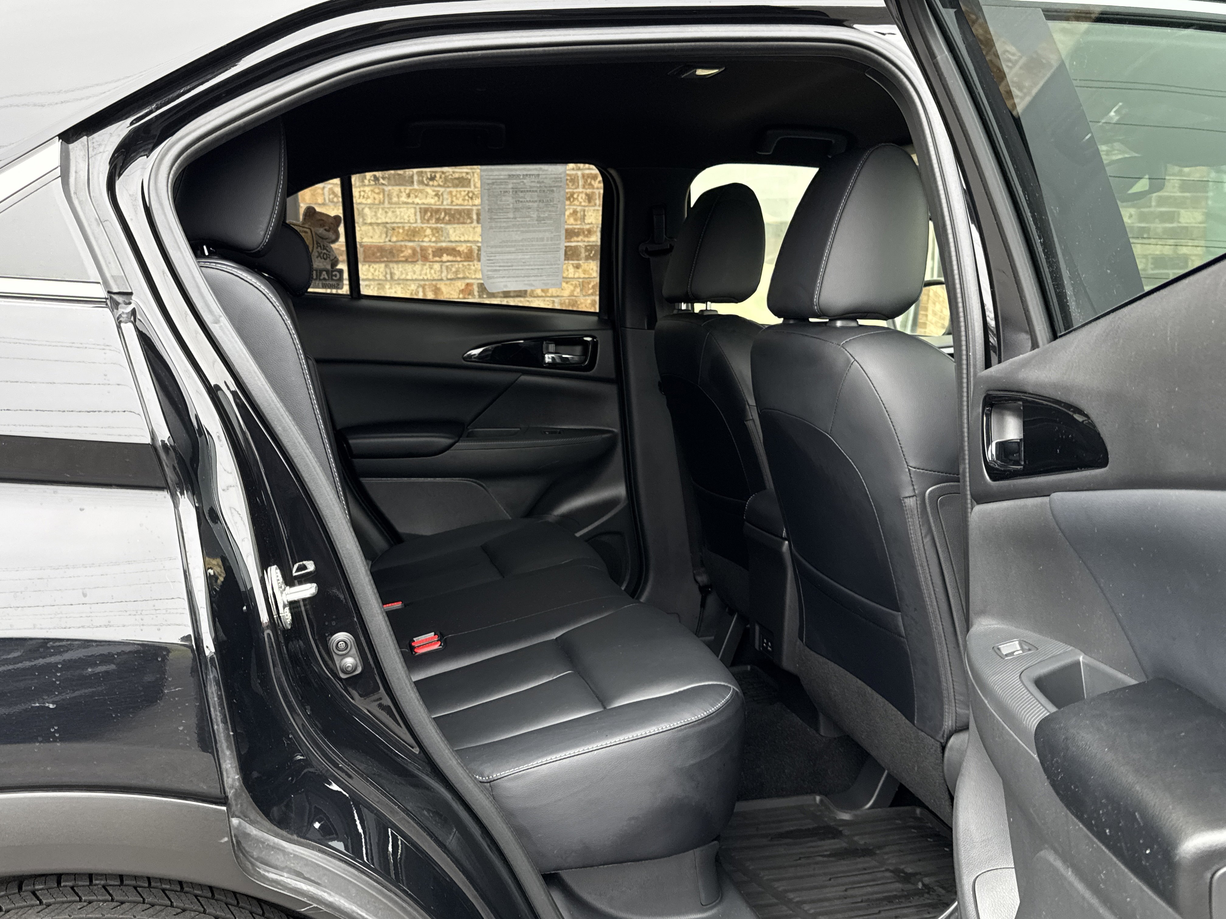 Used 2024 Mitsubishi Eclipse Cross SEL image 12