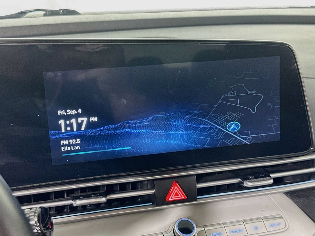 Used 2024 Hyundai Elantra Limited FWD image 27