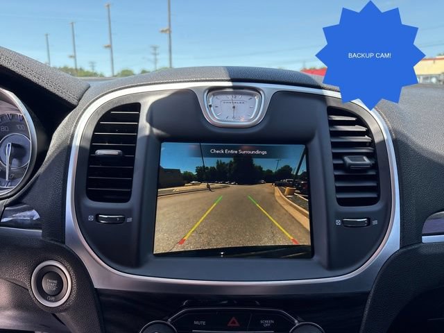 Used 2021 Chrysler 300 Touring w/ Sport Appearance Package RWD image 18