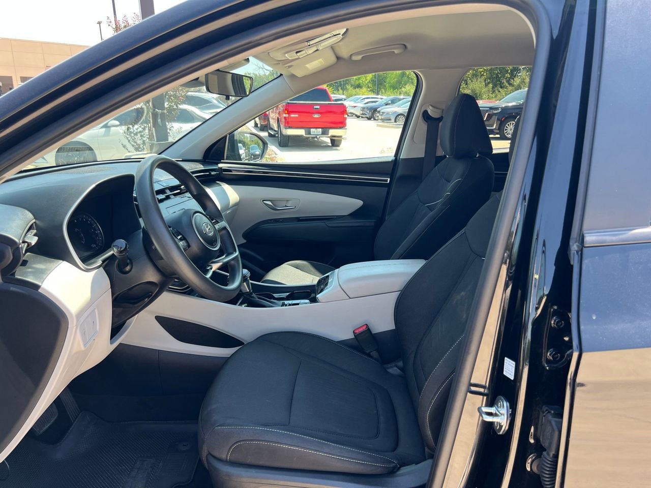 Used 2022 Hyundai Tucson SEL w/ Cargo Package image 22