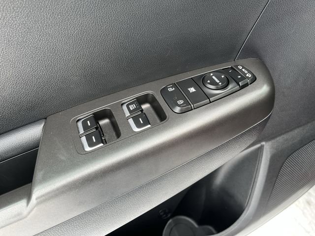 Used 2020 Kia Sportage LX w/ LX Popular Package image 17