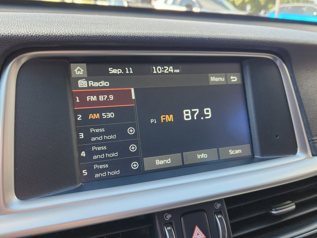 Used 2020 Kia Optima LX image 24