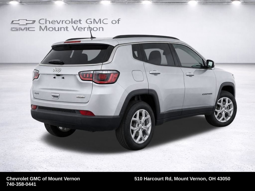 Used 2024 Jeep Compass Latitude AWD/4WD image 35
