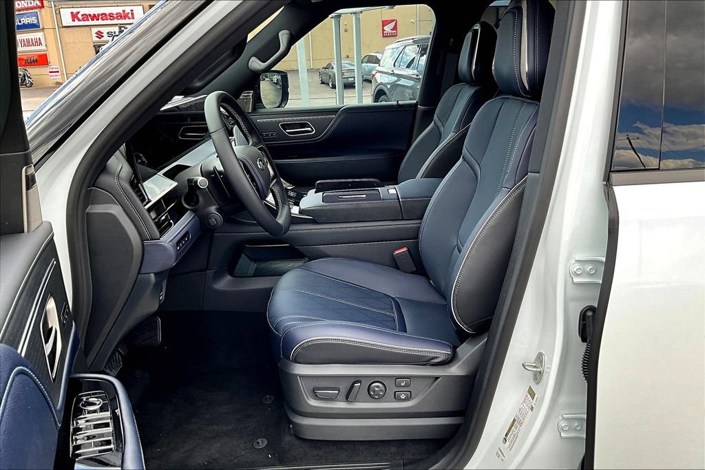 Used 2026 INFINITI QX80 4WD w/ Sport Exterior Package image 11