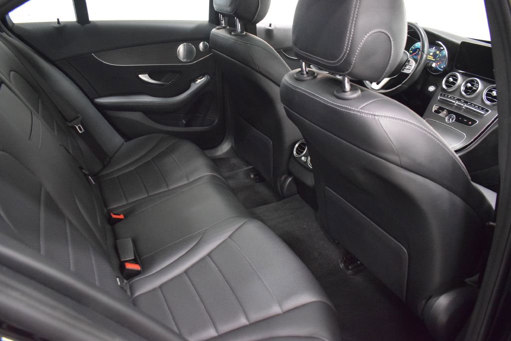 Used 2021 Mercedes-Benz C 300 4MATIC Sedan w/ Premium Package image 18