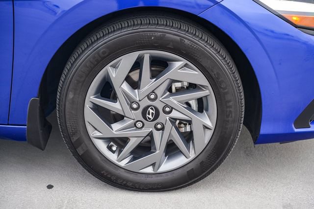 Used 2024 Hyundai Elantra SEL image 12