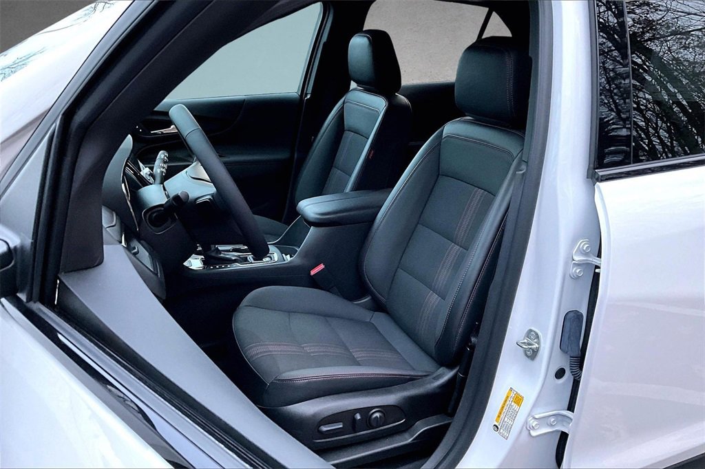Used 2023 Chevrolet Equinox RS image 20