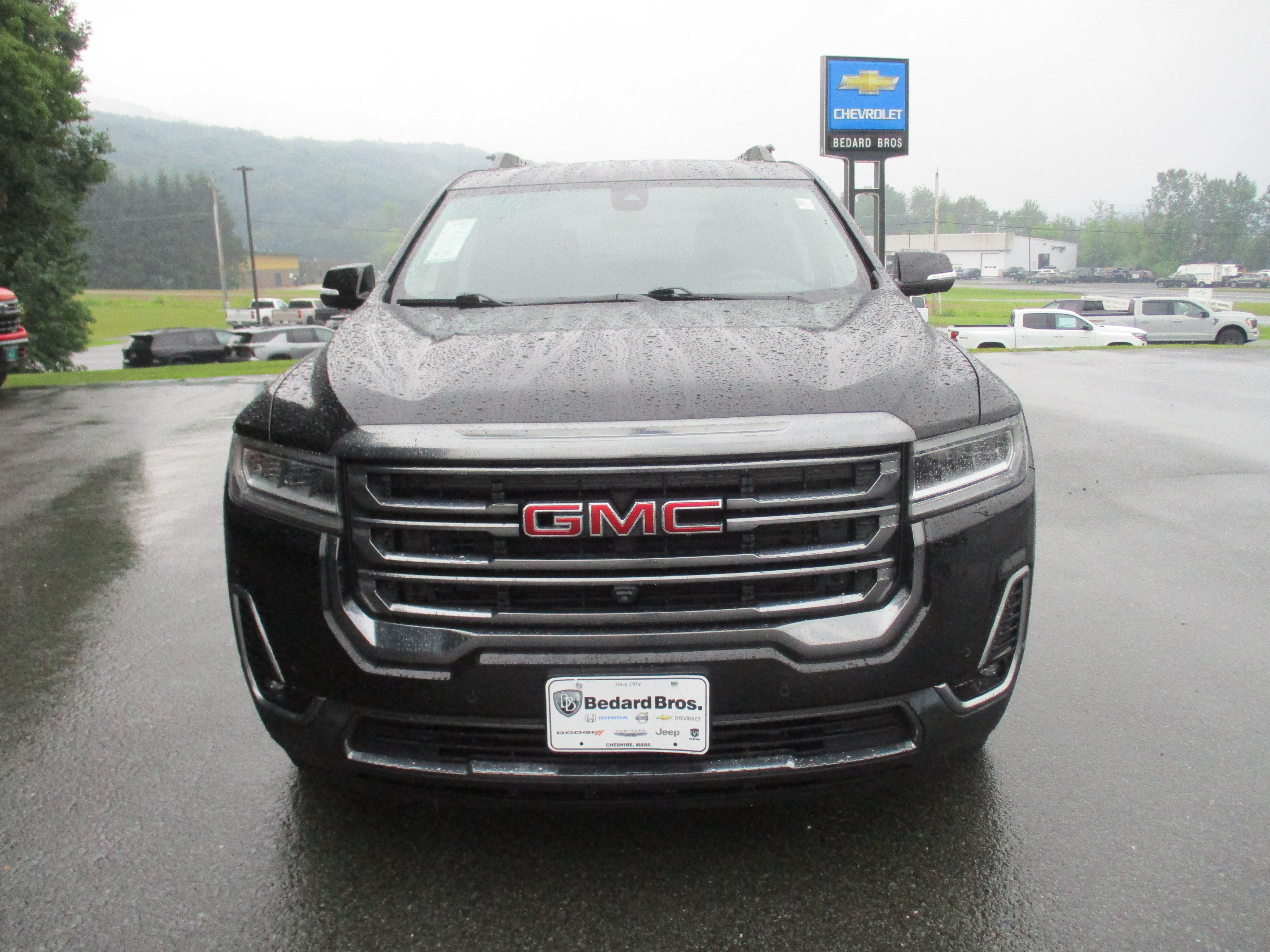 Certified 2023 GMC Acadia AT4 w/ Technology Package AWD/4WD image 2