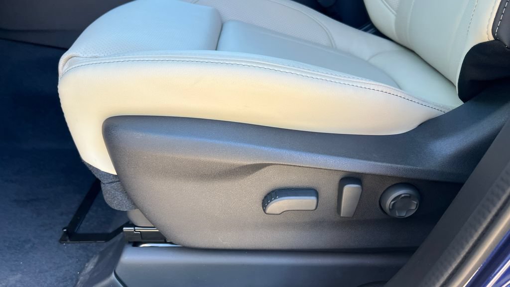 New 2026 Subaru Ascent Limited AWD/4WD image 12