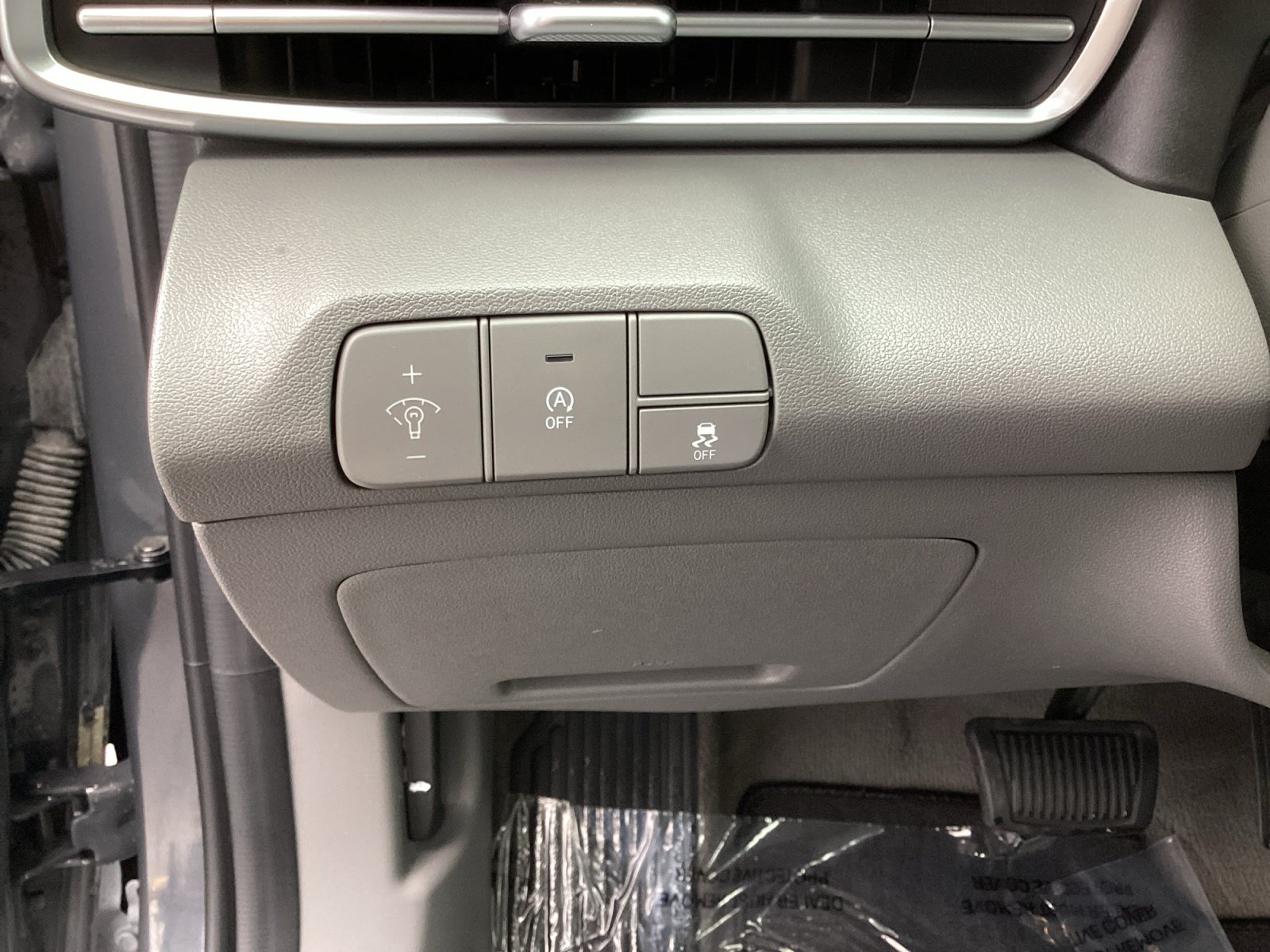 Used 2024 Hyundai Elantra SE FWD image 28
