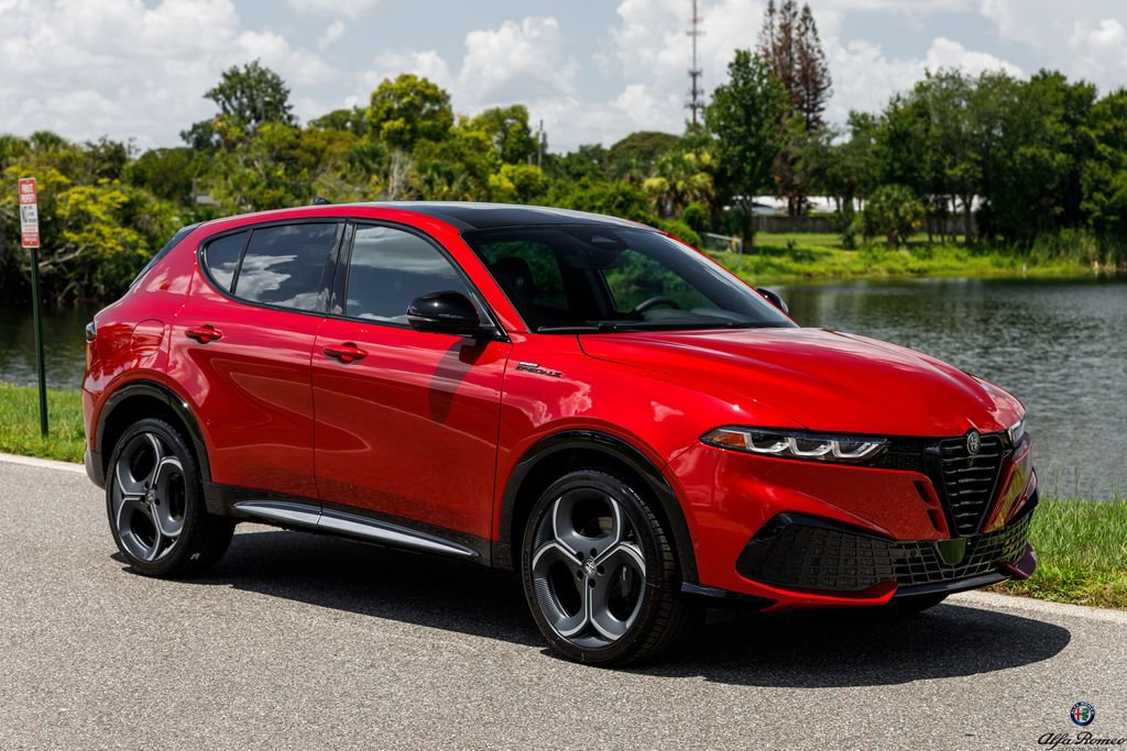New 2026 Alfa Romeo Tonale w/ Active Assist Package AWD/4WD image 1