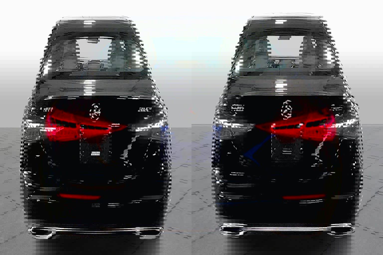 Used 2023 Mercedes-Benz C 300 4MATIC Sedan image 4