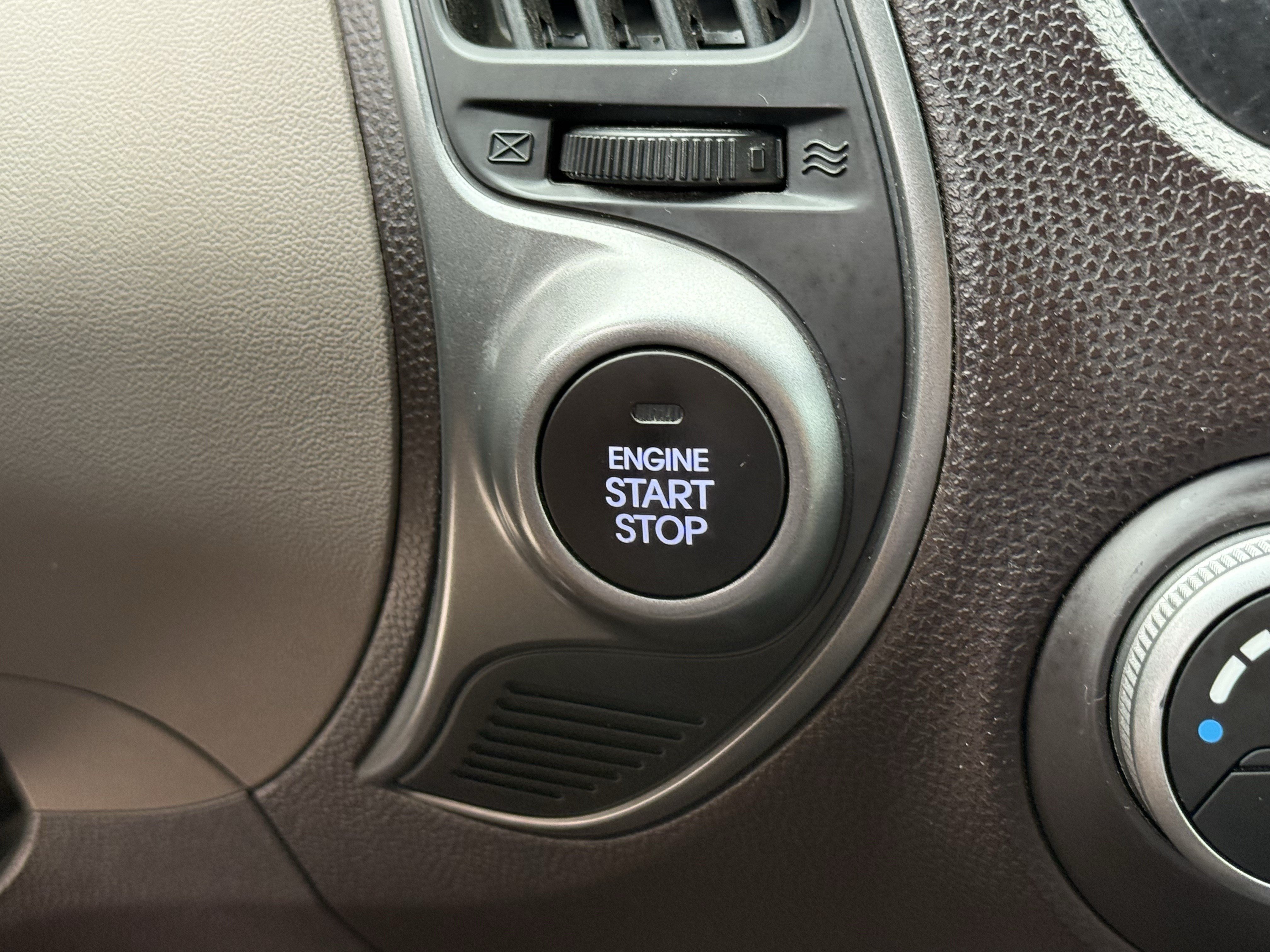 Used 2015 Hyundai Tucson Limited FWD image 24