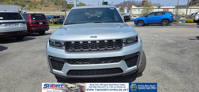 New 2026 Jeep Grand Cherokee Limited w/ Limited Altitude Package AWD/4WD image 3