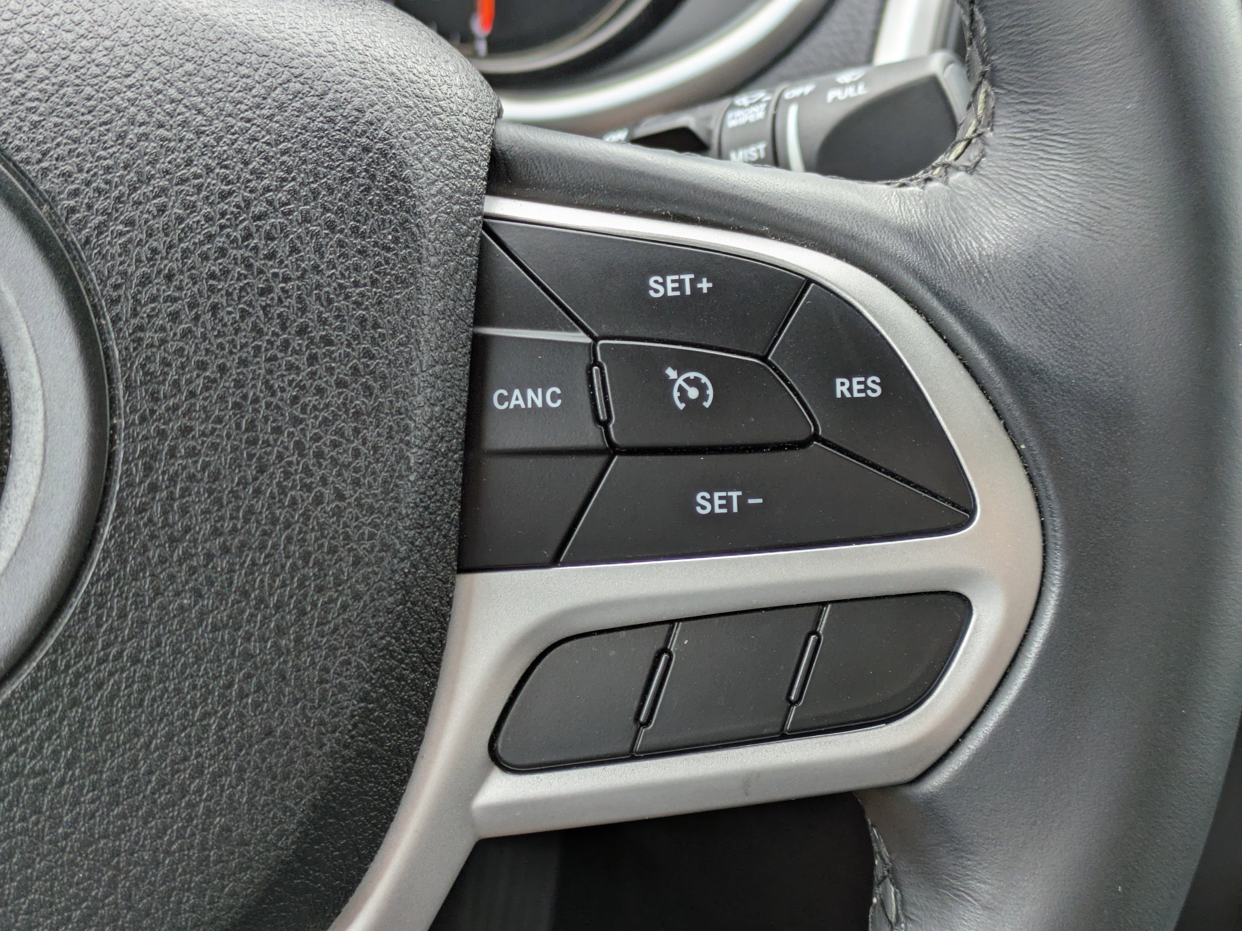Certified 2018 Jeep Cherokee Latitude Plus image 21