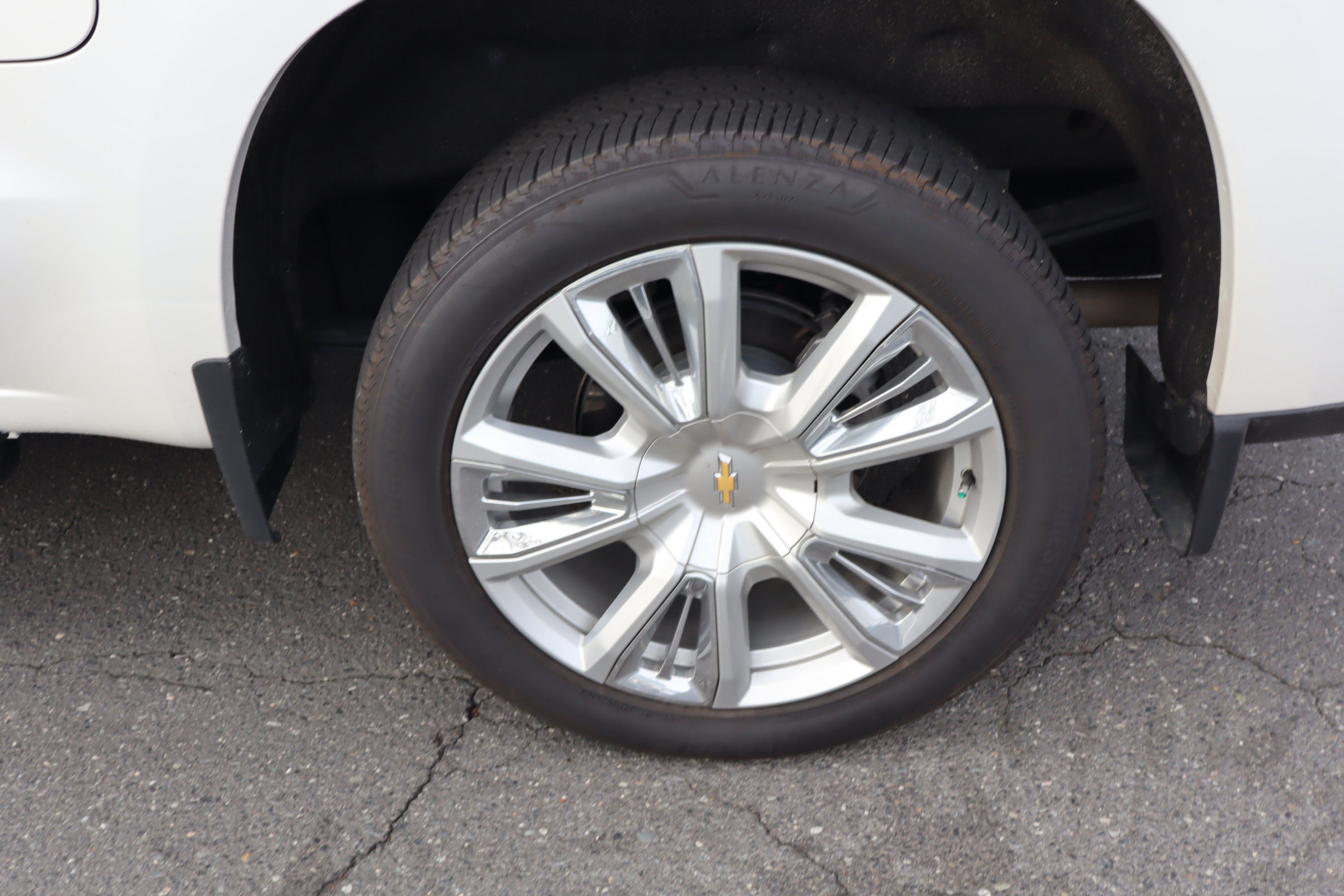 Certified 2025 Chevrolet Silverado 1500 High Country image 42