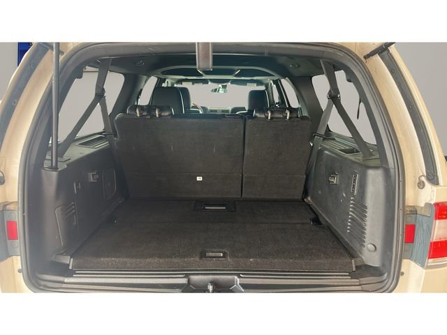 Used 2017 Lincoln Navigator L Select image 17