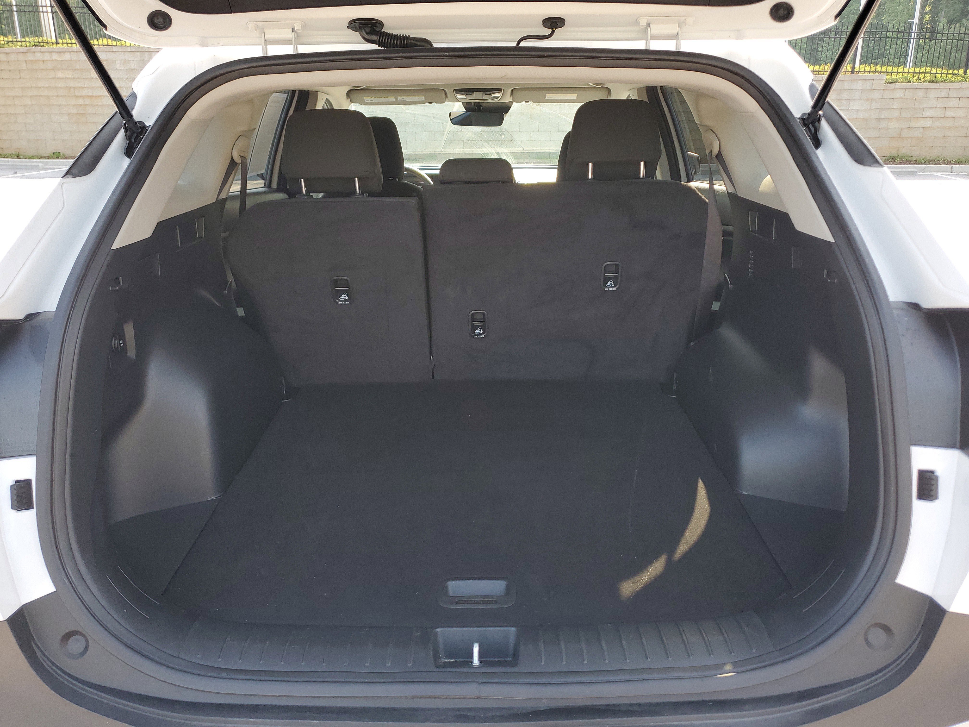 Used 2025 Kia Sportage LX AWD/4WD image 10