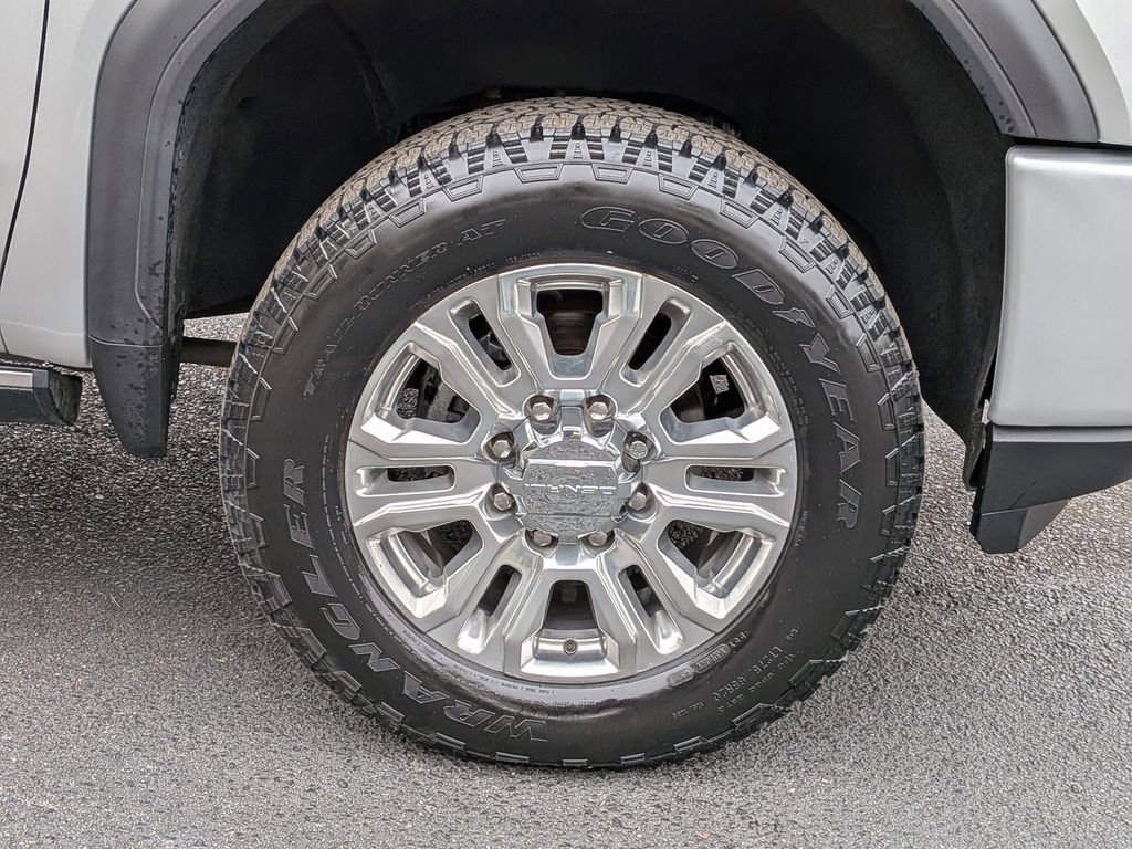 Used 2023 GMC Sierra 3500 Denali w/ Denali Ultimate Package image 10