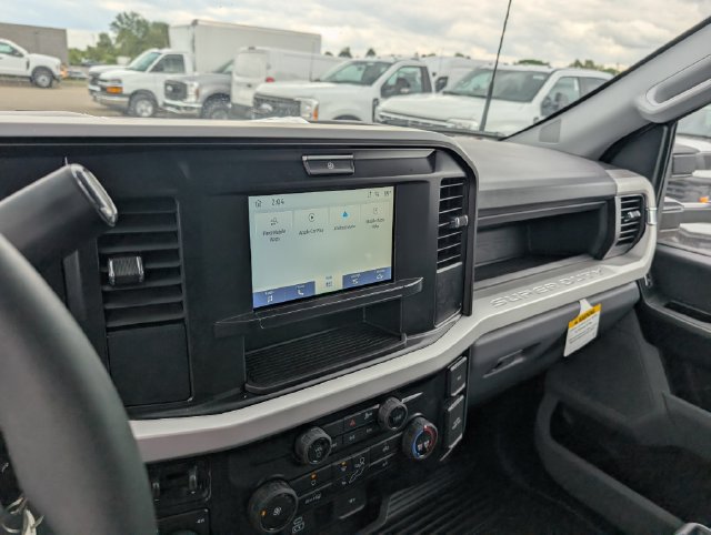 New 2026 Ford F350 XL w/ XL Chrome Package AWD/4WD image 22