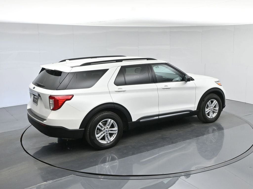Certified 2023 Ford Explorer XLT image 44