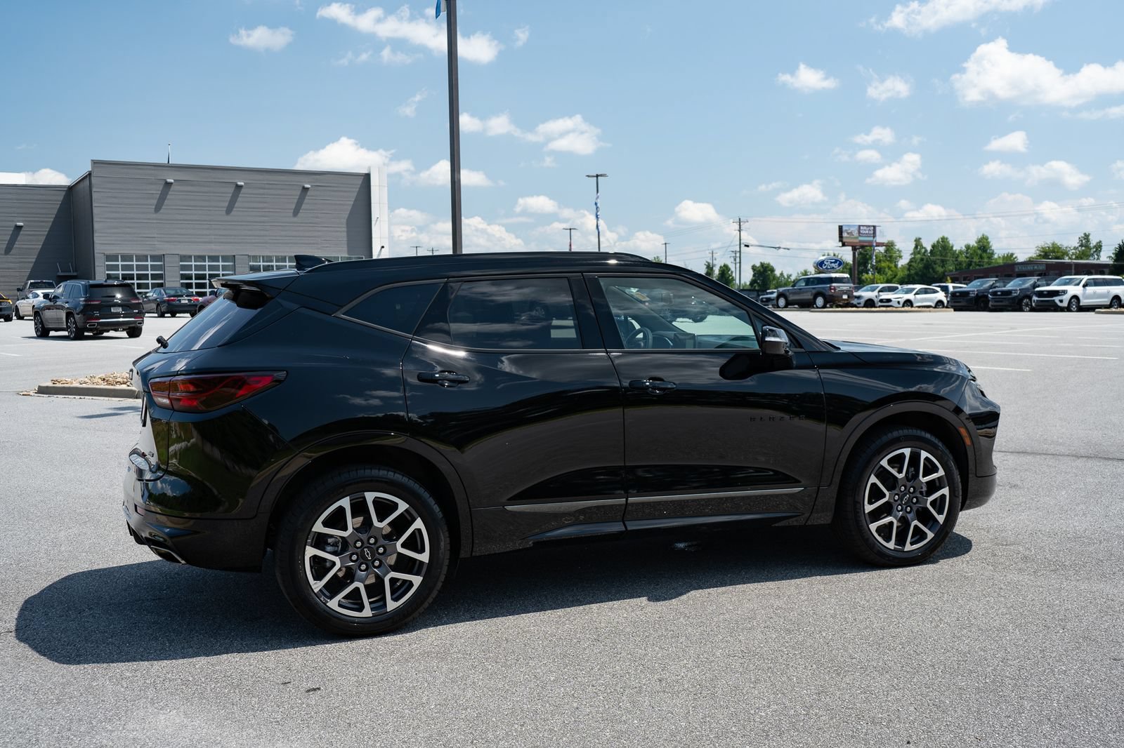 Used 2025 Chevrolet Blazer RS FWD image 10