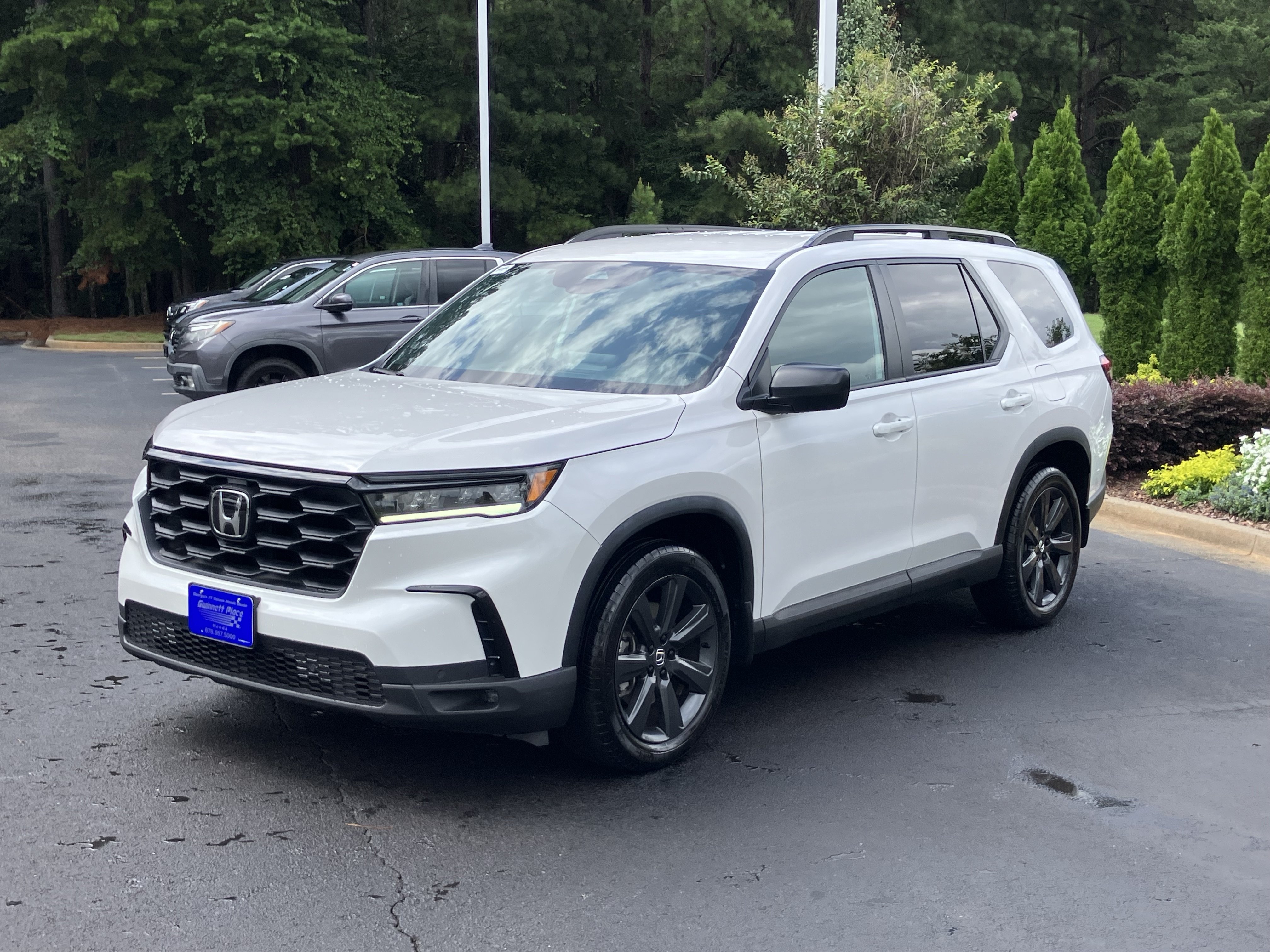 Certified 2025 Honda Pilot Sport image 6