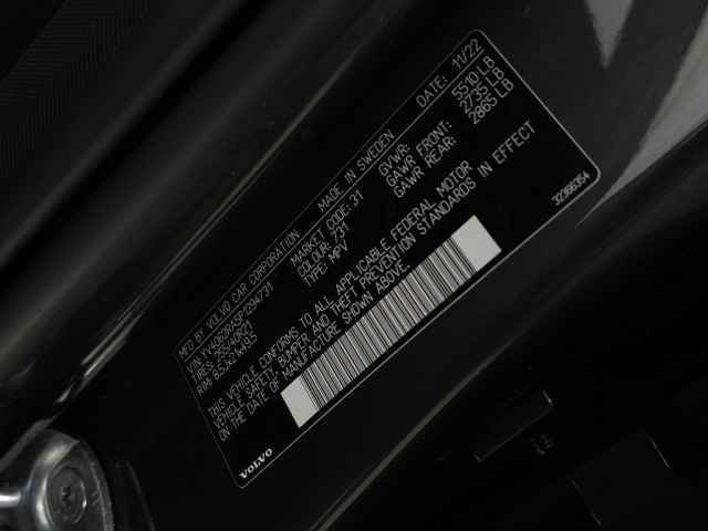 Certified 2023 Volvo XC60 B6 Ultimate w/ Climate Package image 39