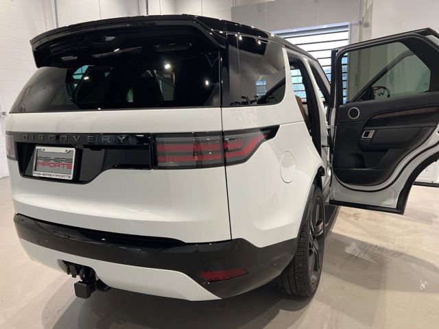 Used 2024 Land Rover Discovery Dynamic SE AWD/4WD image 59