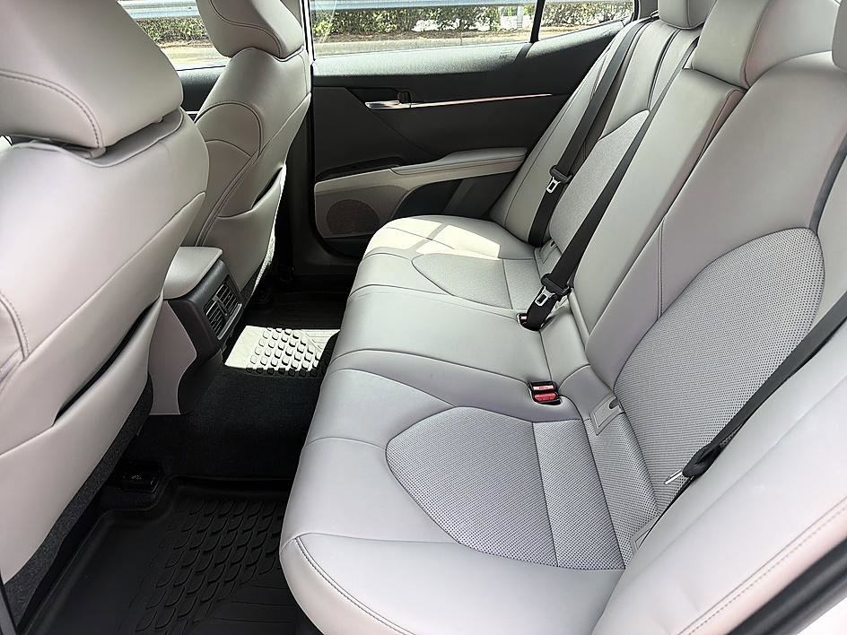 Used 2021 Toyota Camry XLE w/ Navigation Upgrade Package FWD image 12