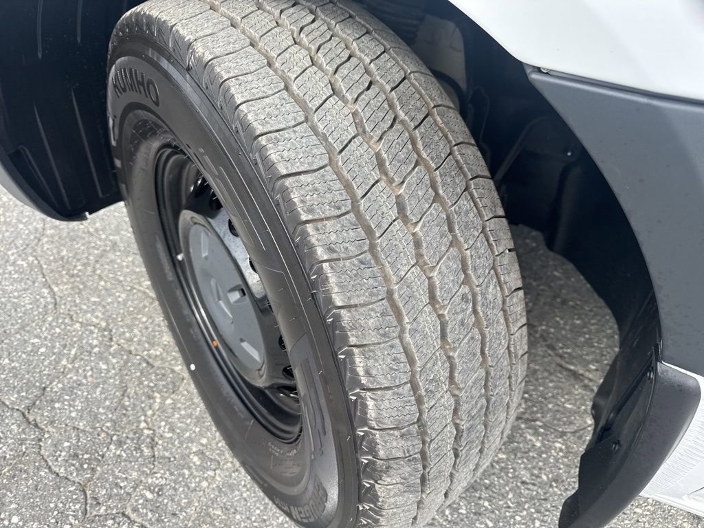 Used 2025 Mercedes-Benz Sprinter 2500 image 27