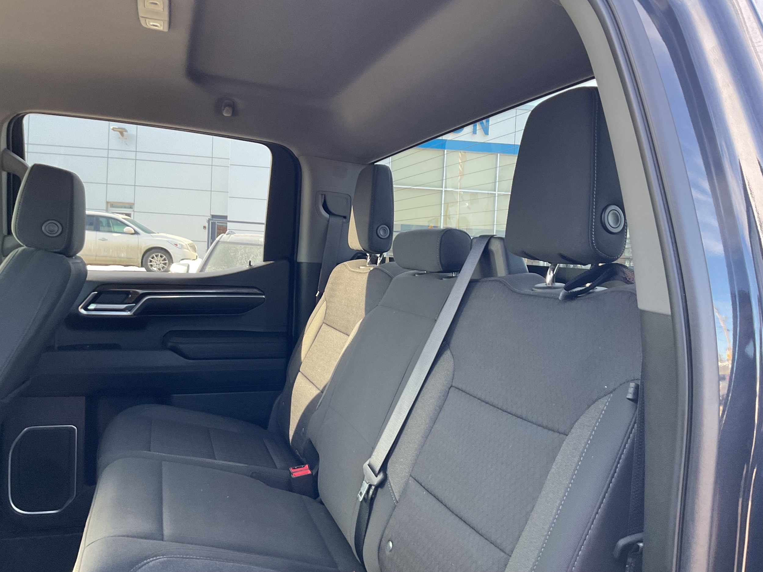Certified 2022 Chevrolet Silverado 1500 LT AWD/4WD image 13