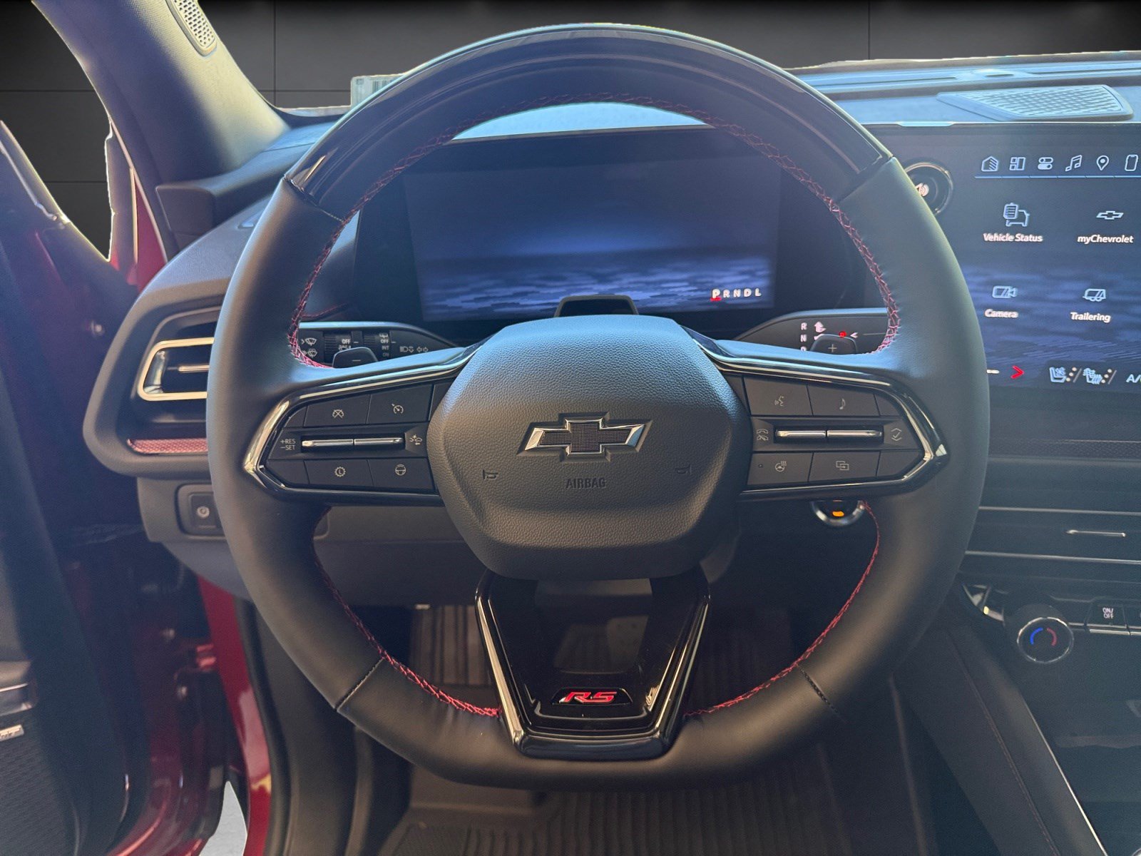 New 2027 Chevrolet Traverse RS w/ LPO, Floor Liner Package FWD image 23