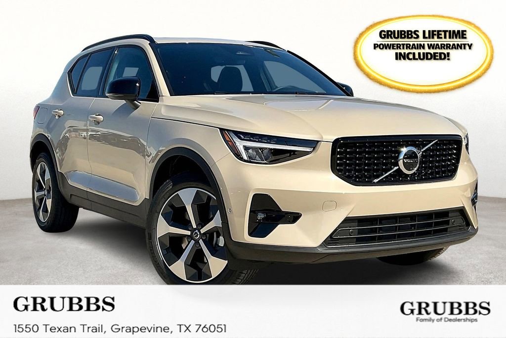 New 2026 Volvo XC40 B4 Plus w/ Protection Package Premier