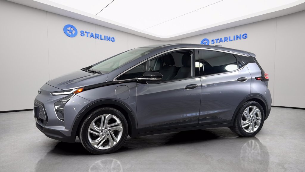 Certified 2023 Chevrolet Bolt LT w/ Driver Confidence Package FWD image 2