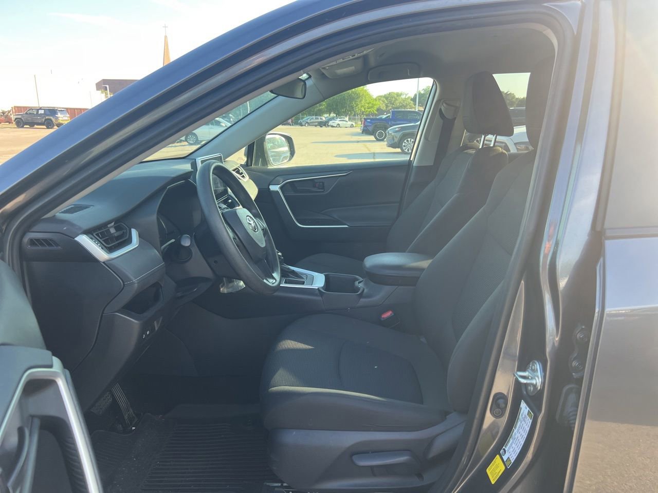 Used 2024 Toyota RAV4 LE FWD image 8
