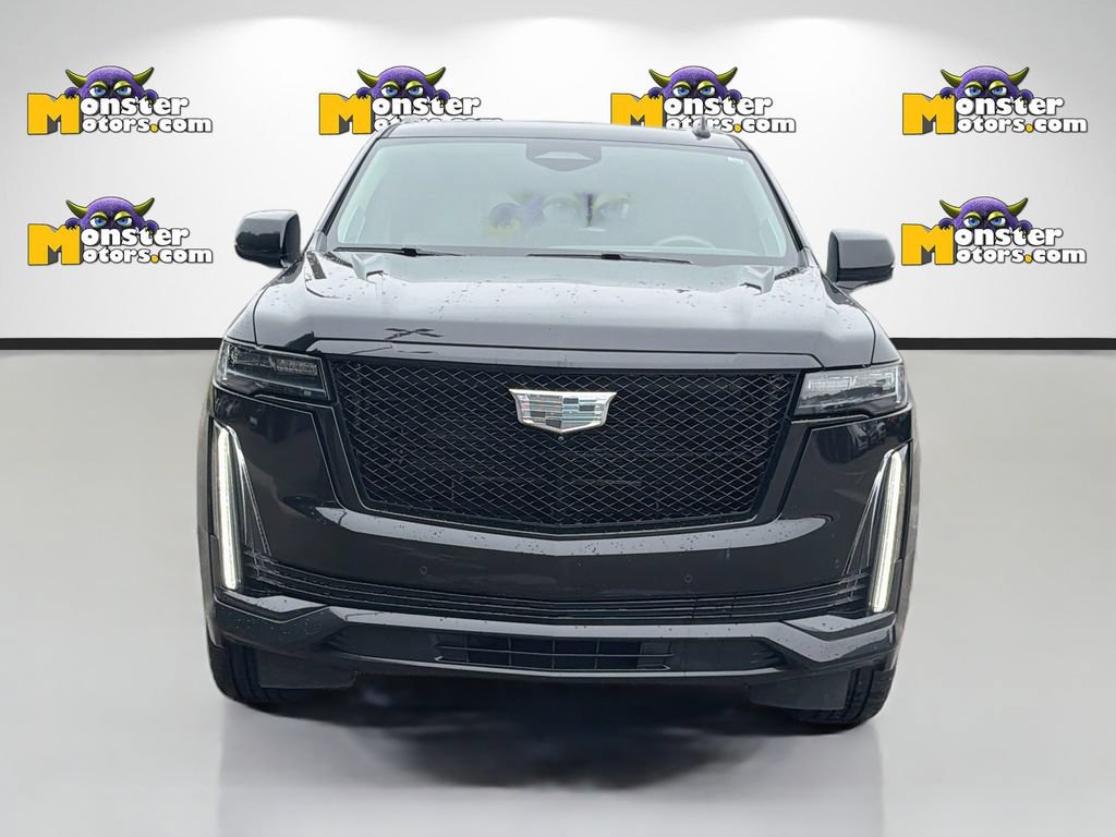 Used 2023 Cadillac Escalade Sport Platinum w/ LPO, ONYX Package AWD/4WD image 2
