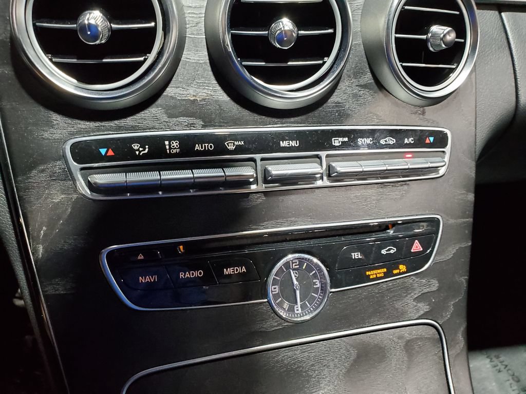 Used 2015 Mercedes-Benz C 300 4MATIC Sedan image 32