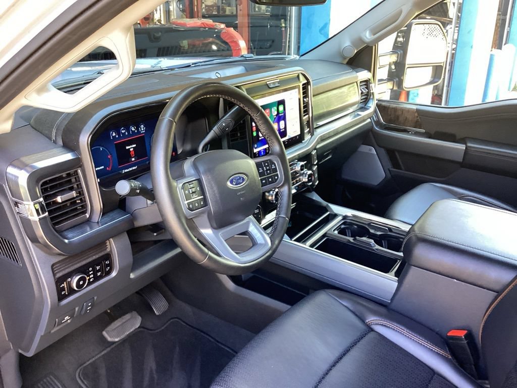 Used 2025 Ford F250 Lariat w/ Black Appearance Package AWD/4WD image 35