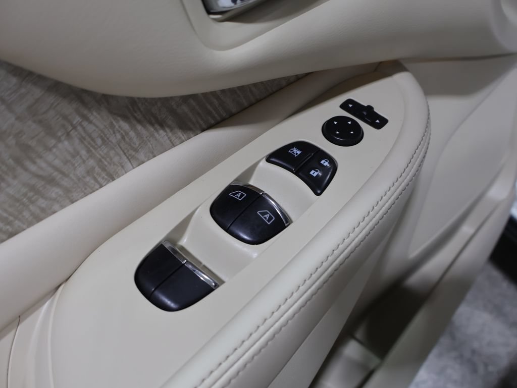 Used 2019 Nissan Murano SL w/ SL Technology Package AWD/4WD image 14