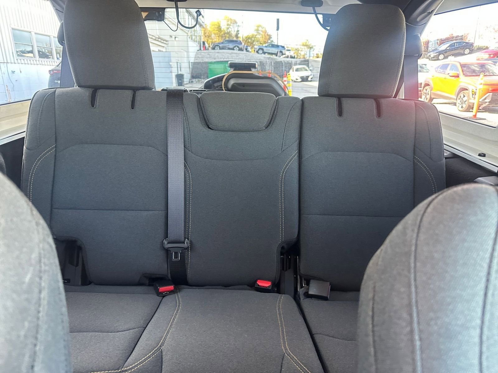 Used 2025 Jeep Wrangler Sport S image 37