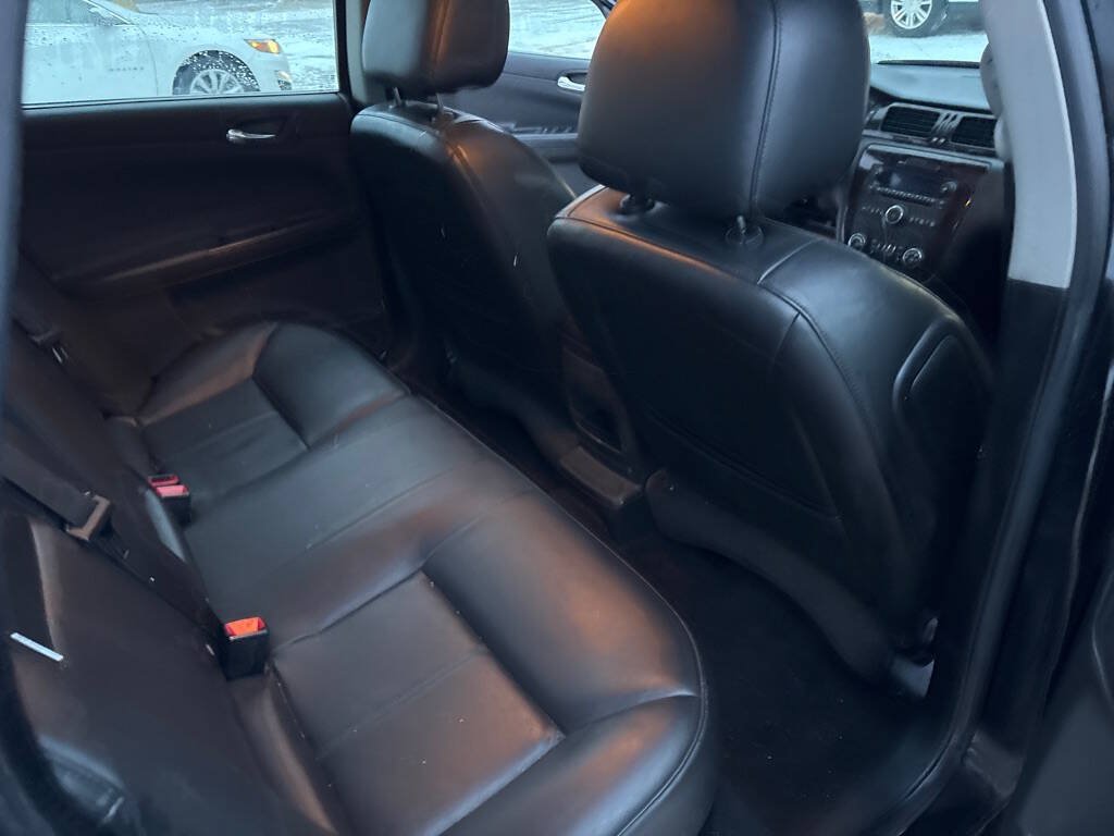 Used 2014 Chevrolet Impala LTZ FWD image 12