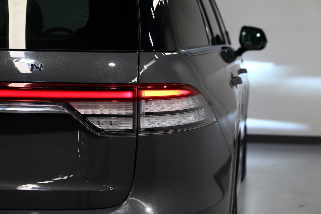 Used 2021 Lincoln Aviator Black Label w/ Dynamic Handling Package image 14