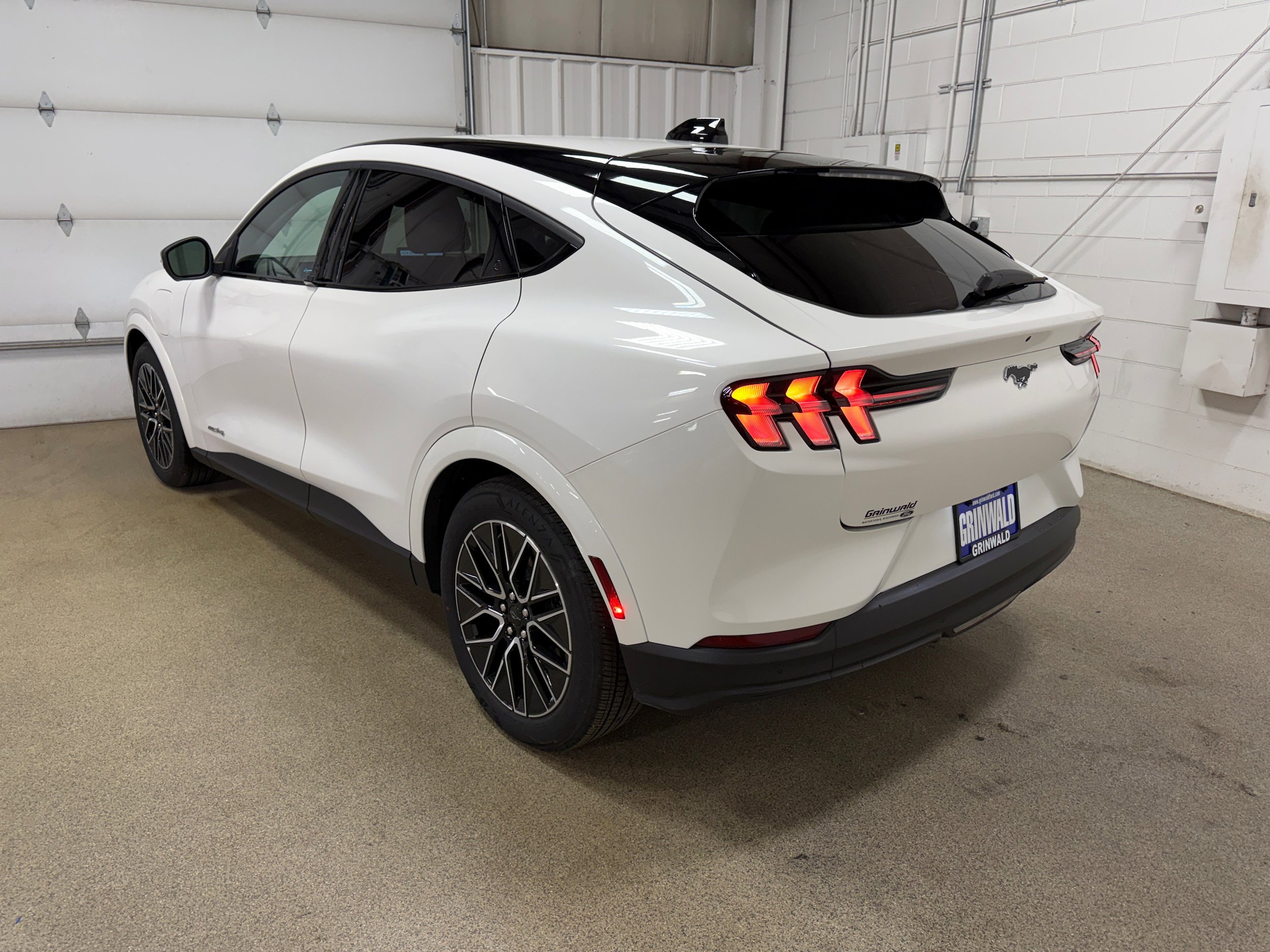Used 2025 Ford Mustang Mach-E Premium w/ Interior Protection Package AWD/4WD image 8