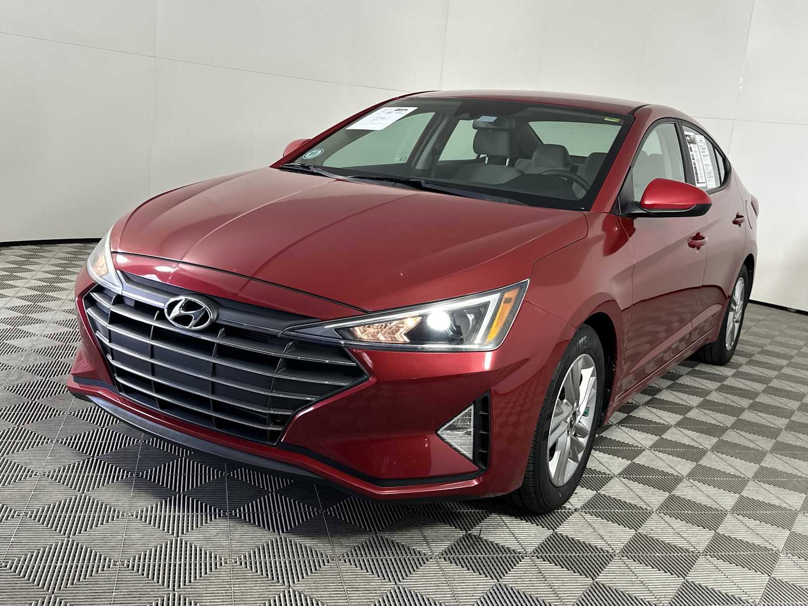 Used 2020 Hyundai Elantra SEL w/ Cargo Package (C1) FWD image 4