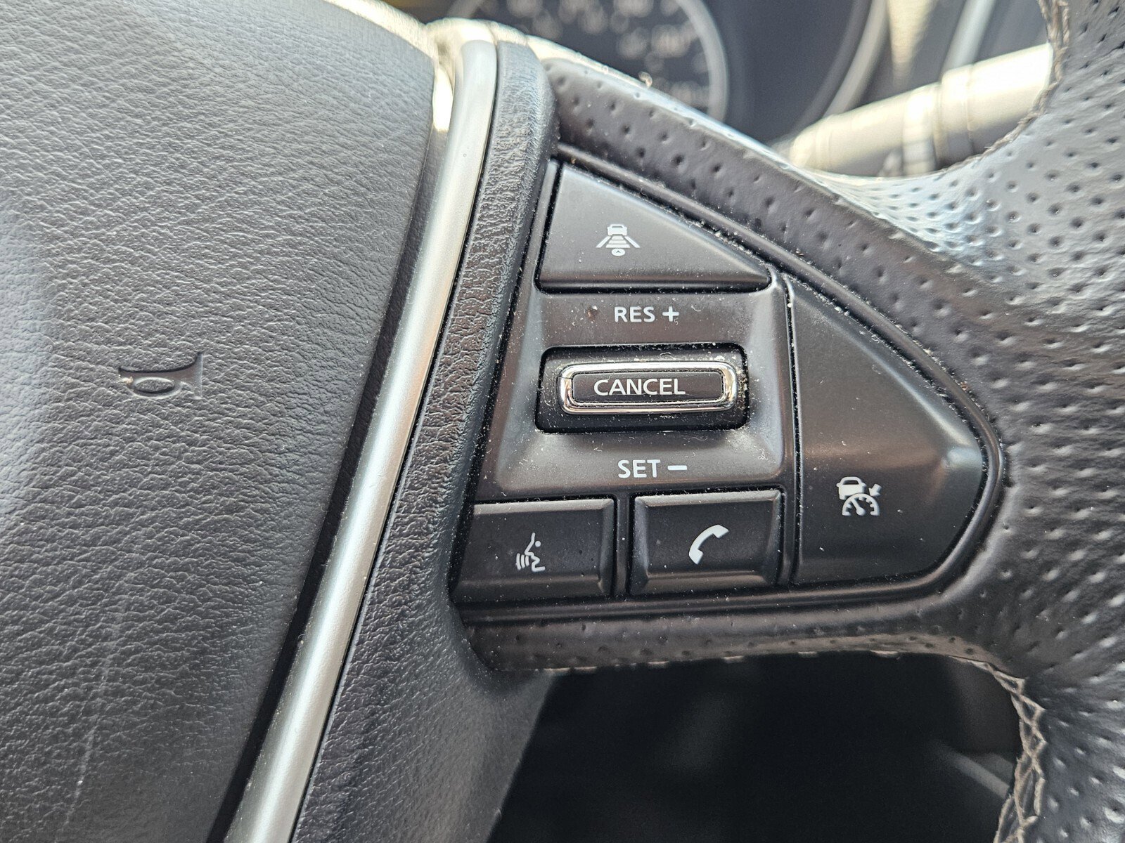 Used 2022 Nissan Maxima SV w/ Floor Mat Group FWD image 27