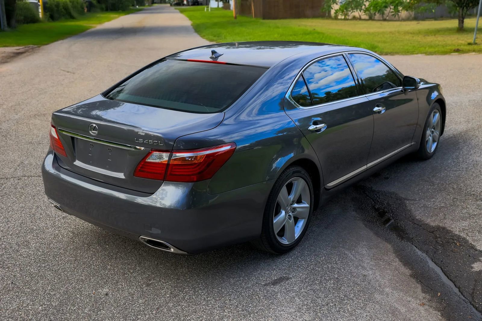 Used 2012 Lexus LS 460 L image 6